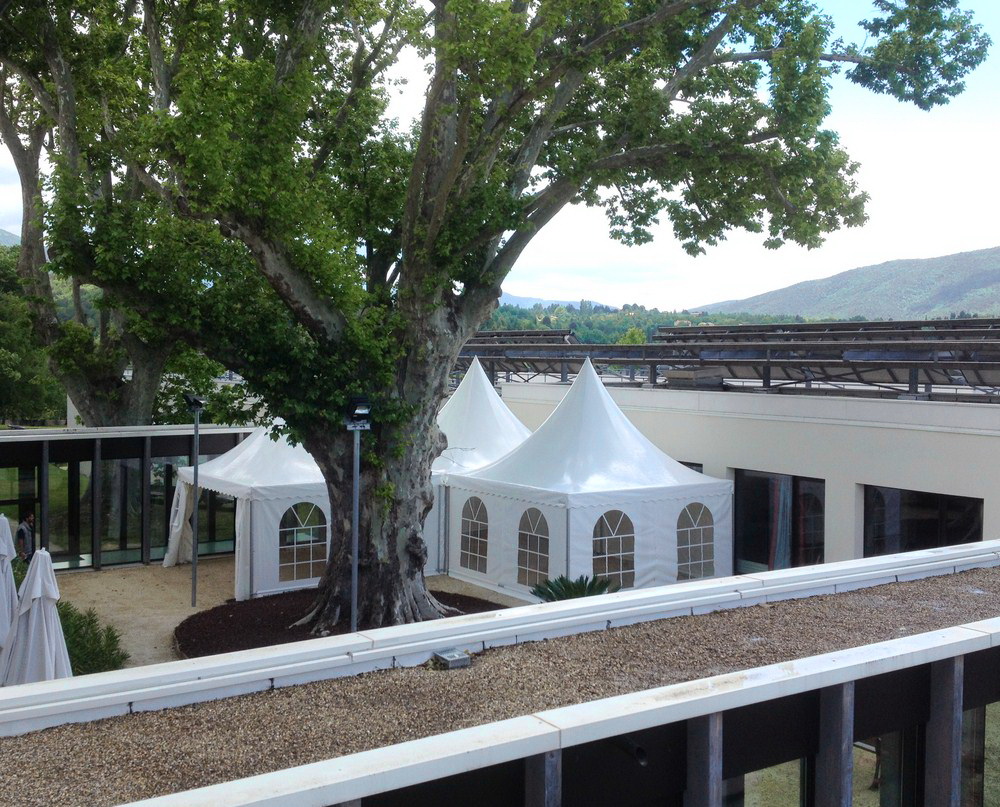 découvrez la maison de santé de dieulefit, un établissement moderne et accueillant, qui proposera en 2027 des soins adaptés à tous vos besoins. profitez d'une équipe médicale dédiée et de services de santé diversifiés pour améliorer votre bien-être dans un cadre serein.