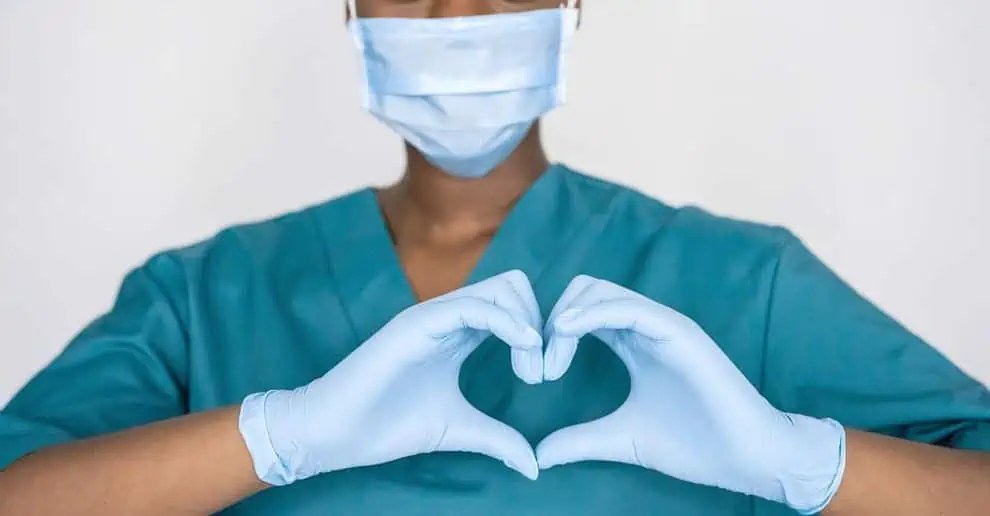 découvrez les différents métiers de la santé, leurs enjeux, formations et perspectives d'évolution. explorez un domaine passionnant dédié au bien-être et à la prise en charge des patients.
