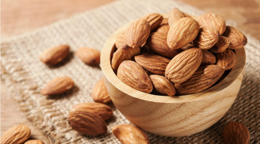 découvrez les nombreux bienfaits des amandes pour votre santé ! riches en nutriments essentiels, ces fruits secs favorisent la santé cardiaque, aident à la gestion du poids et améliorent la digestion. intégrez-les facilement dans votre alimentation quotidienne pour en profiter pleinement.