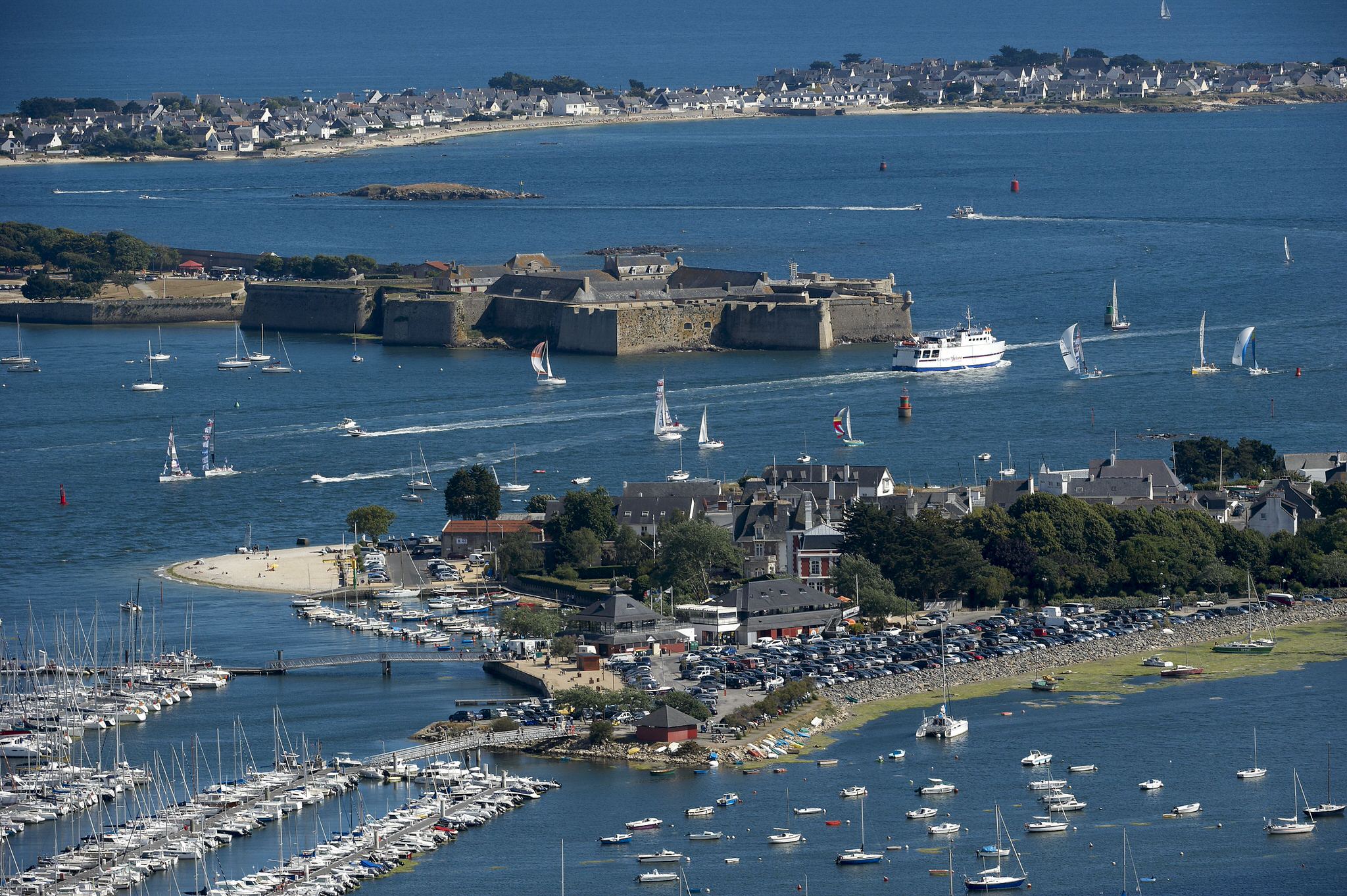 découvrez lorient, la destination idéale pour les étudiants soucieux de leur santé. profitez d'un environnement dynamique, de multiples activités sportives et d'infrastructures dédiées pour allier études et bien-être. investissez dans votre avenir tout en préservant votre santé à lorient.