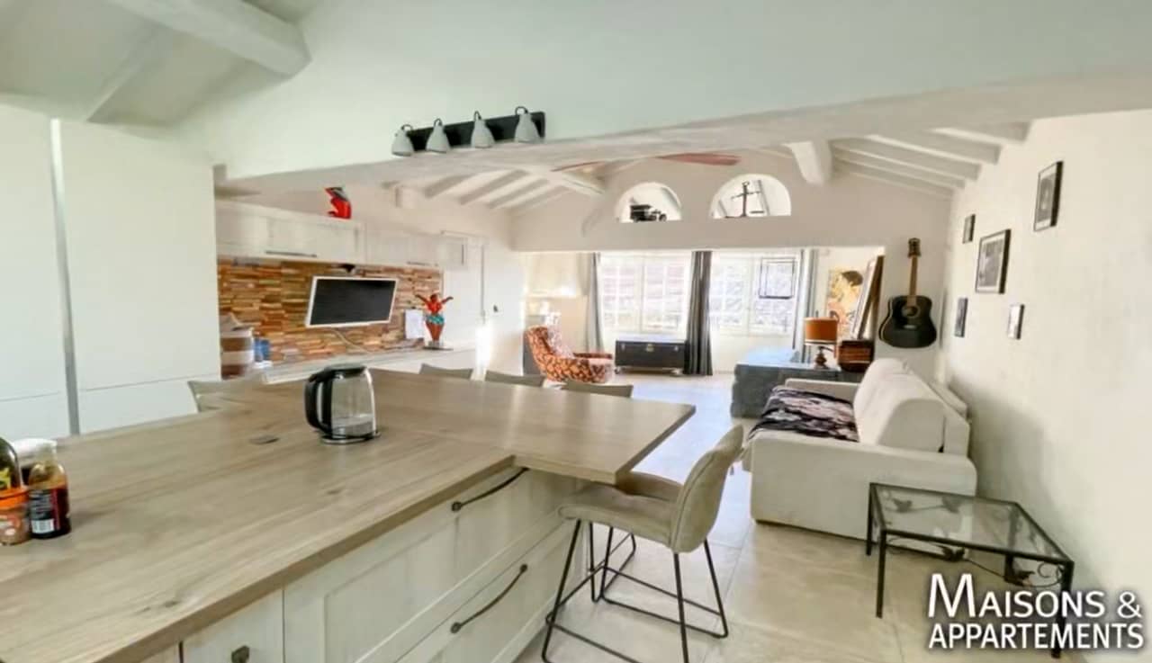 découvrez la maison médicale de saint-nazaire, un espace dédié à votre santé. profitez de soins médicaux de qualité, d'un personnel compétent et d'un accueil chaleureux pour toute la famille. votre bien-être est notre priorité!